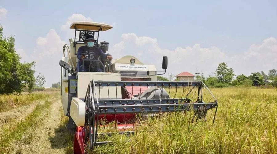 Transforming Small-Scale Farming with Kubota Combine Harvesters in Nigeria